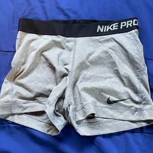 Nike Pro